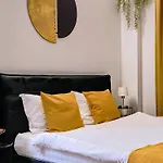 Apartment Downtown Forest Boutique Bucharest