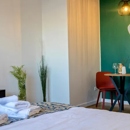 Apartment Downtown Forest Boutique *