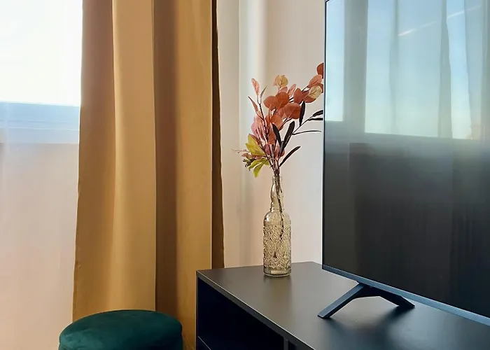 Апартаменти Downtown Forest Boutique