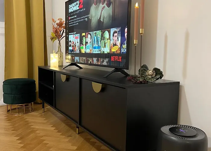 Downtown Forest Boutique *